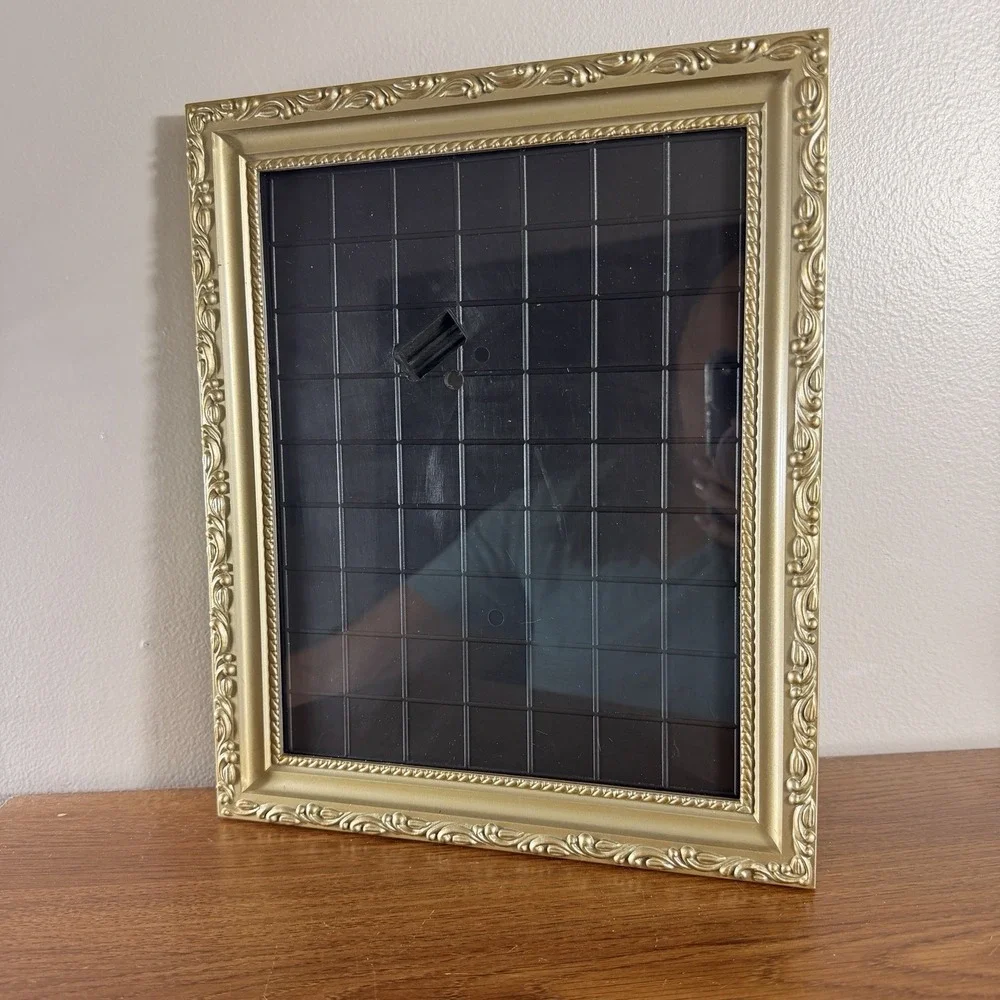 Vintage Plastic Gold Ornate Picture/Tapestry/Photo Frame  12
